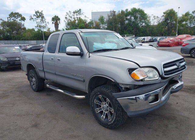 2002 TOYOTA Tundra