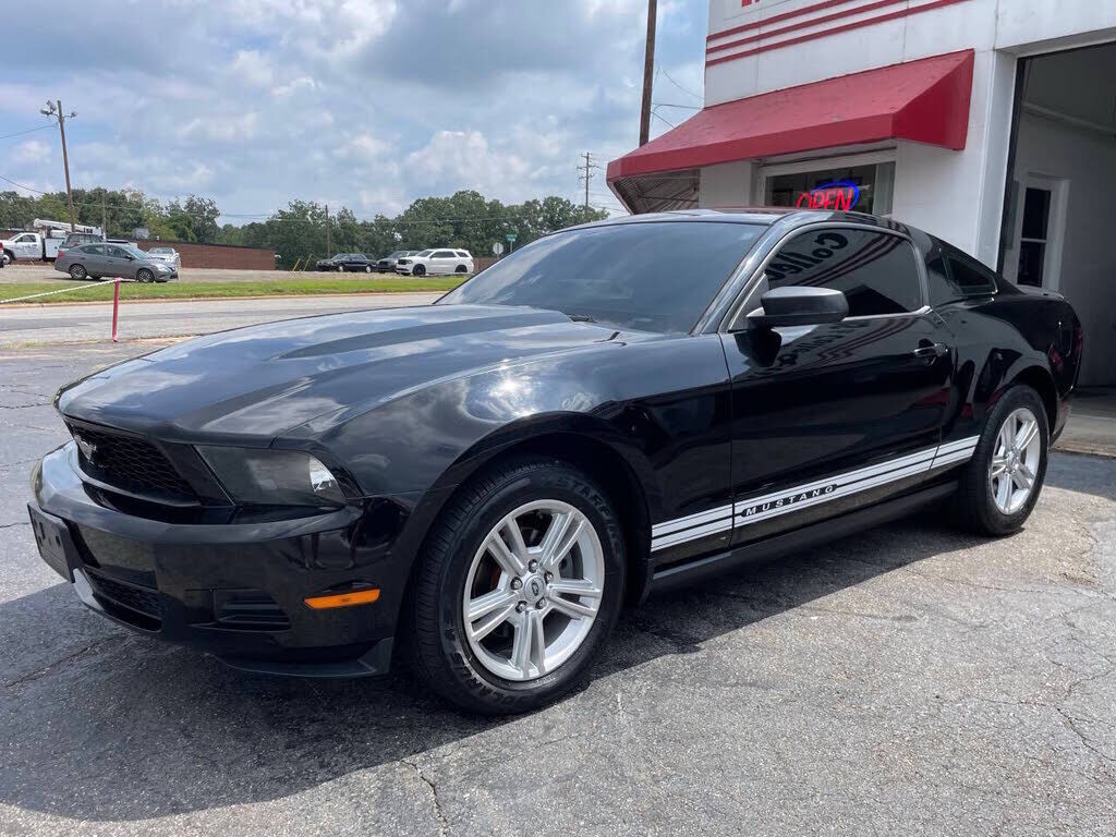 2010 FORD Mustang