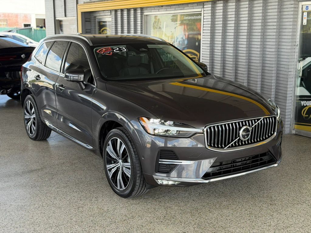 2023 VOLVO XC60