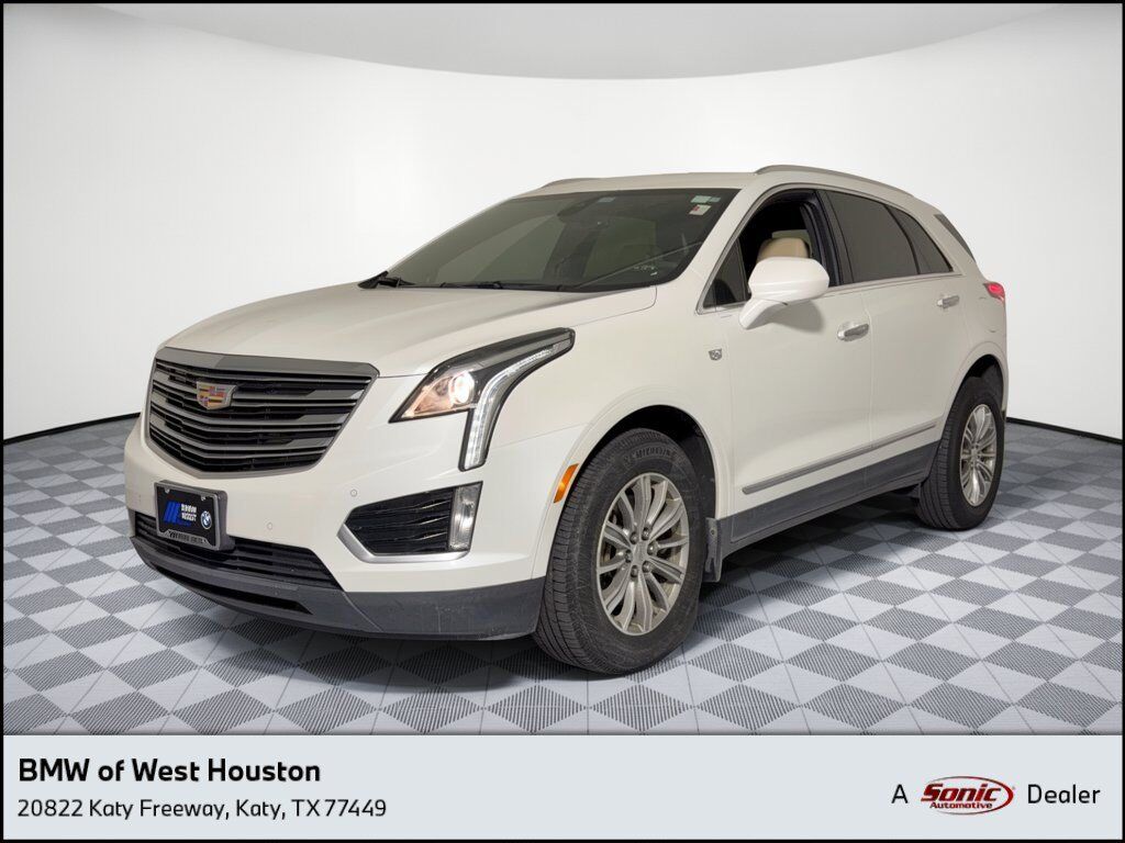 2017 CADILLAC XT5