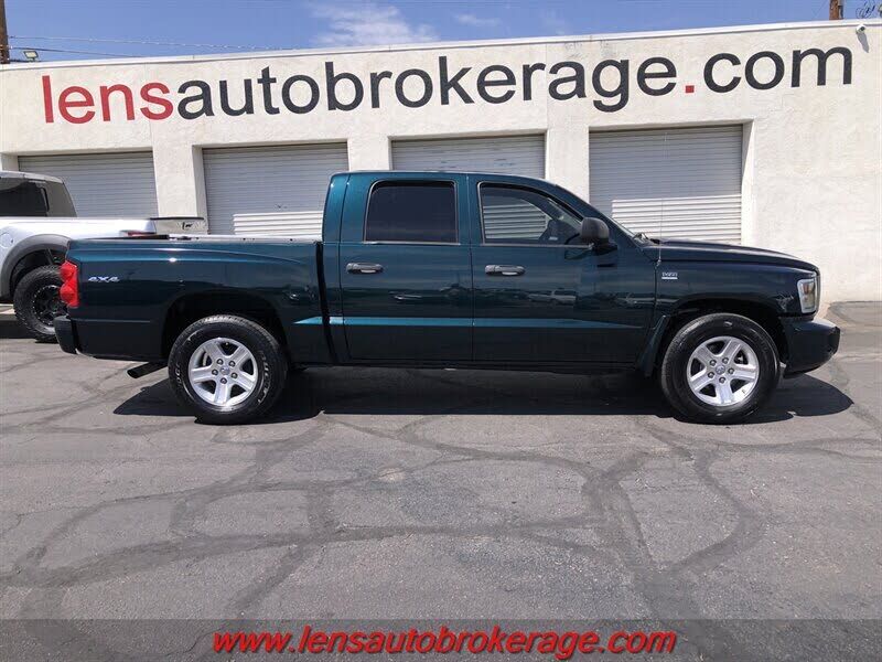 2011 DODGE Dakota
