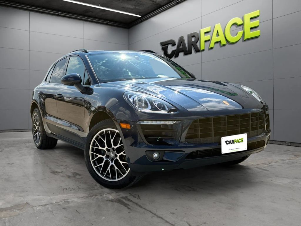 2018 PORSCHE Macan