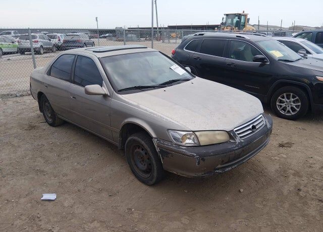 2001 TOYOTA Camry
