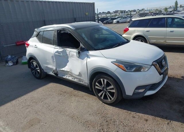 2020 NISSAN Kicks