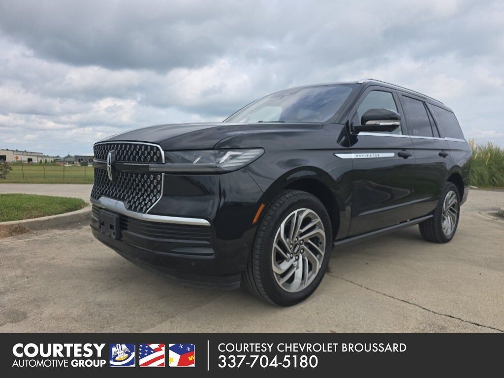 2025 LINCOLN Navigator