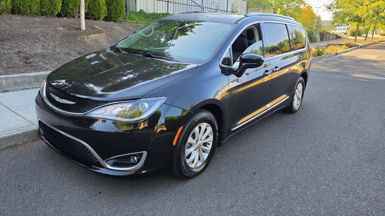 2018 CHRYSLER Pacifica