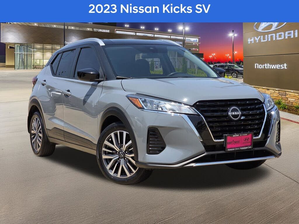 2023 NISSAN Kicks