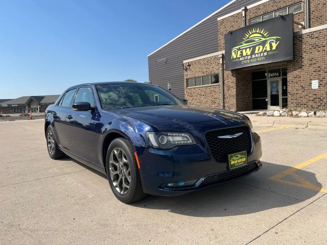 2017 CHRYSLER 300