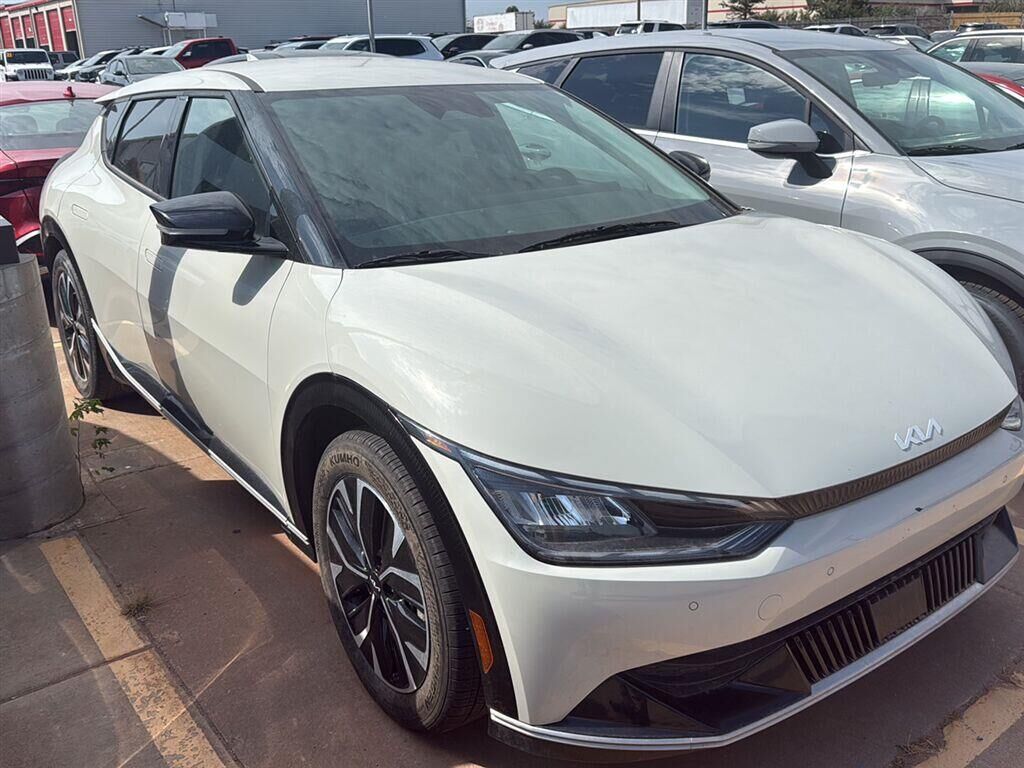 2023 KIA EV6