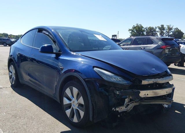 2021 TESLA Model Y