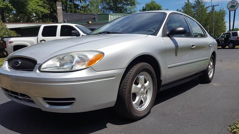 2006 FORD Taurus