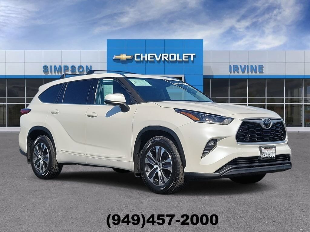 2021 TOYOTA Highlander