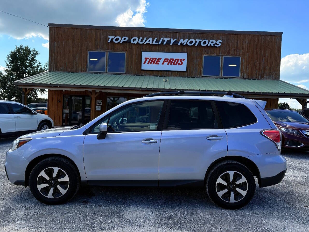 2017 SUBARU Forester