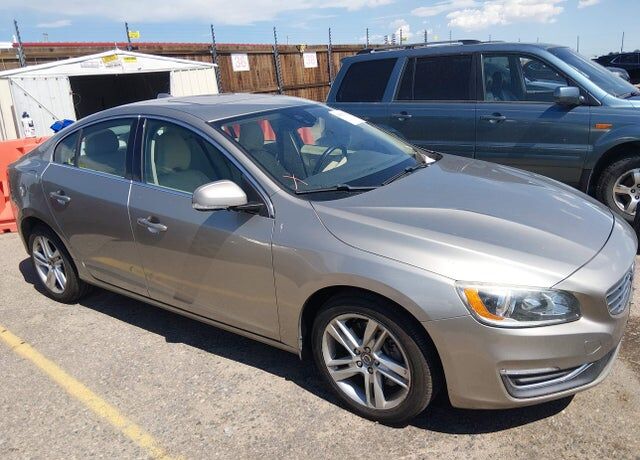 2015 VOLVO S60