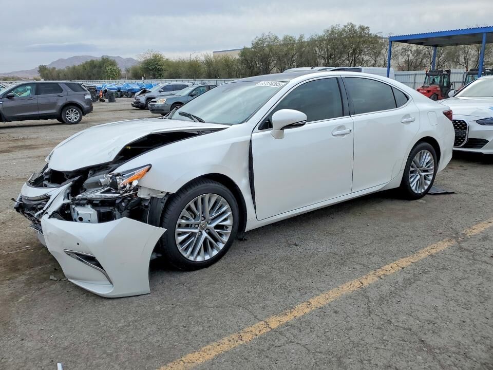 2016 LEXUS ES