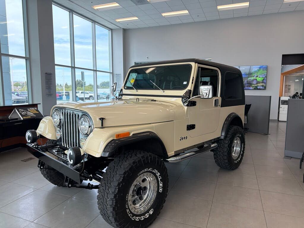 1985 JEEP CJ-7