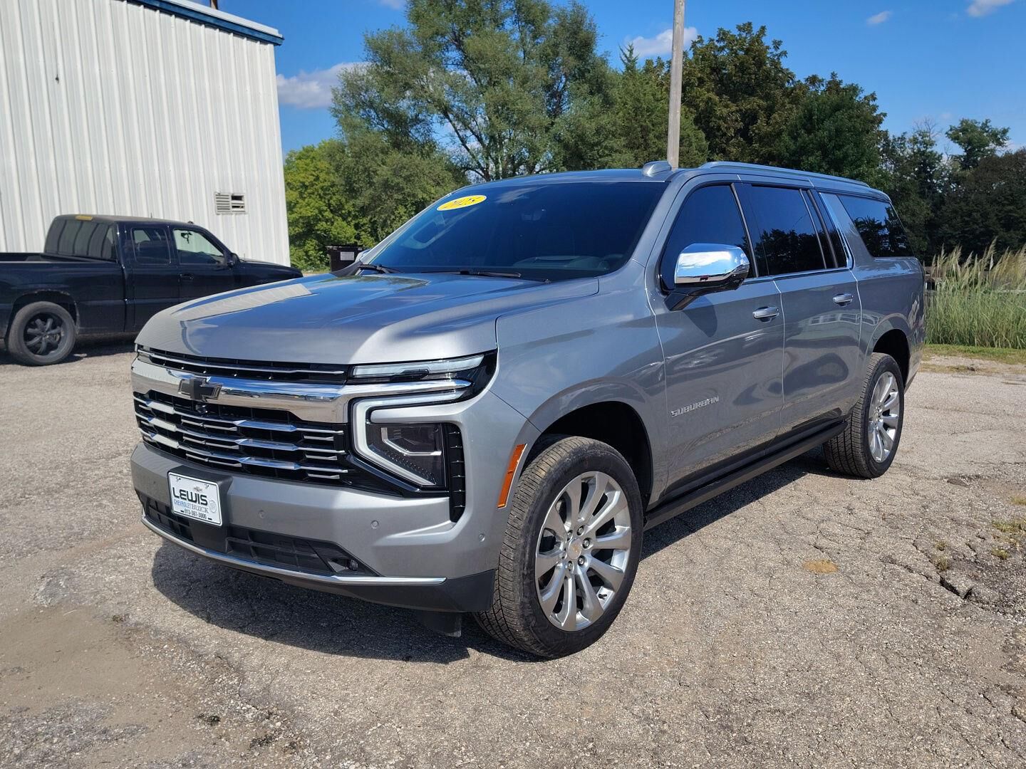 2025 CHEVROLET Suburban