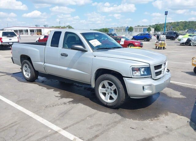 2008 DODGE Dakota