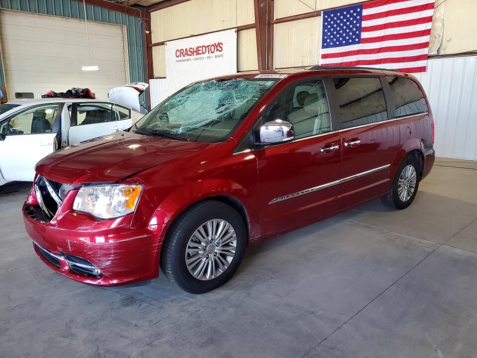 2016 CHRYSLER Town and Country