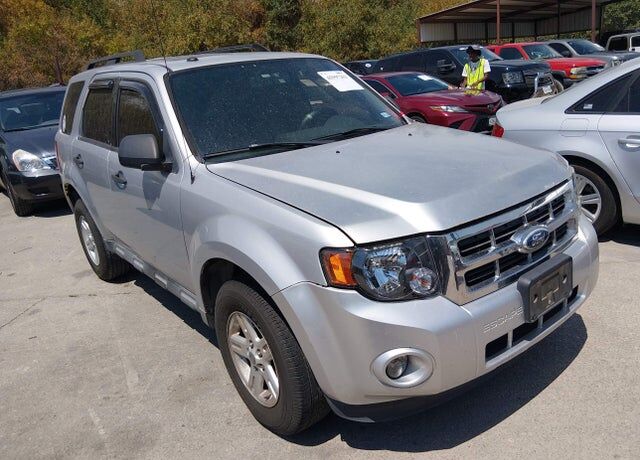 2011 FORD Escape