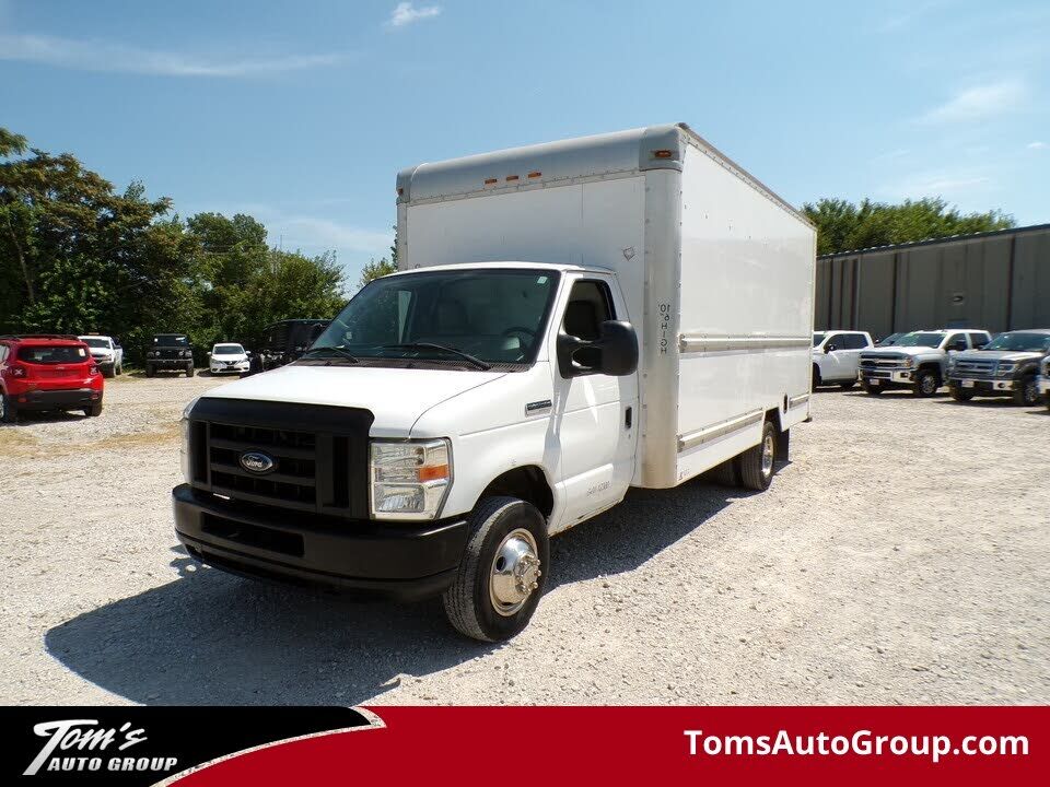 2012 FORD E-350