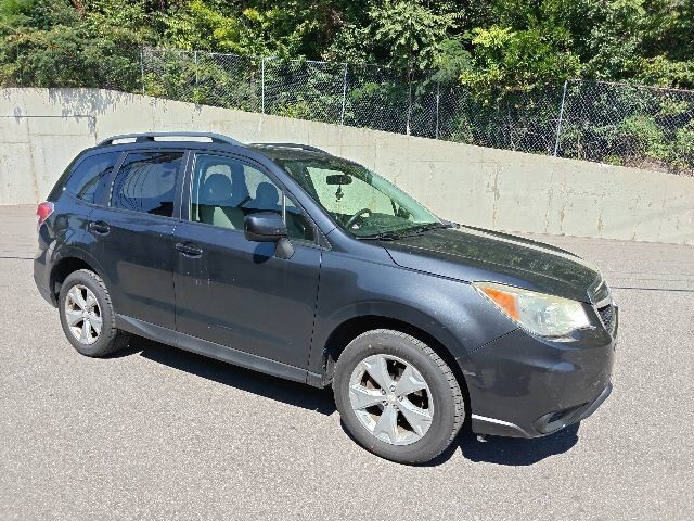 2014 SUBARU Forester