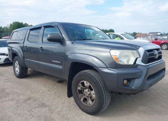 2015 TOYOTA Tacoma