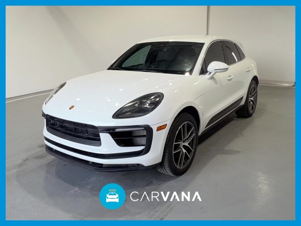 2022 PORSCHE Macan