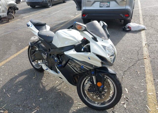 2011 SUZUKI GSX-R600L