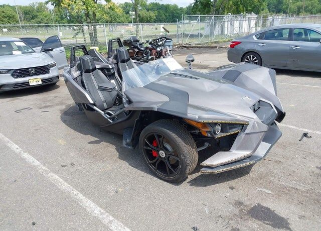 2015 SLINGSHOT Slingshot