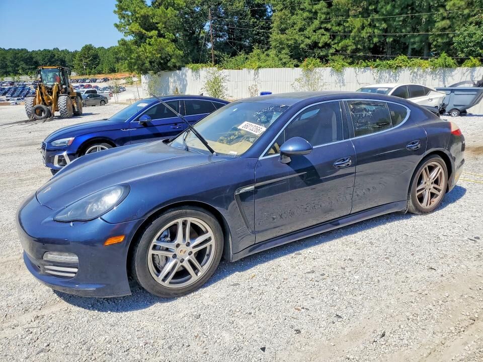 2012 PORSCHE Panamera
