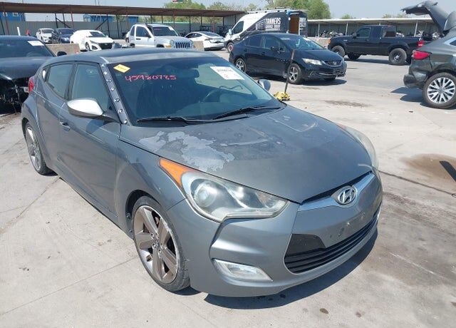2012 HYUNDAI Veloster