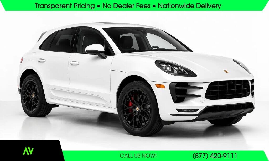 2018 PORSCHE Macan