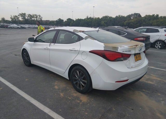 2015 HYUNDAI Elantra
