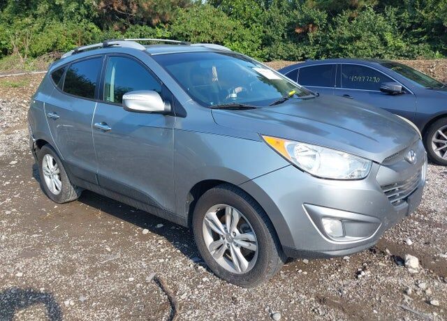 2013 HYUNDAI Tucson