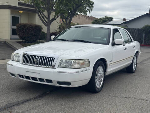 2011 MERCURY Grand Marquis