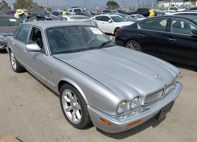 2001 JAGUAR XJR