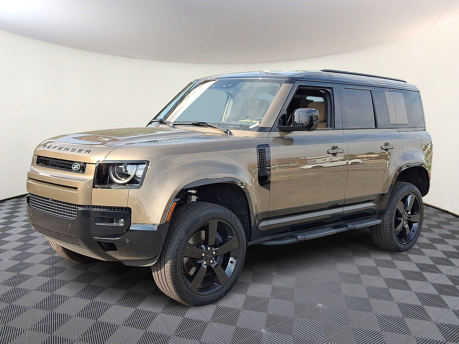 2026 LAND ROVER Defender