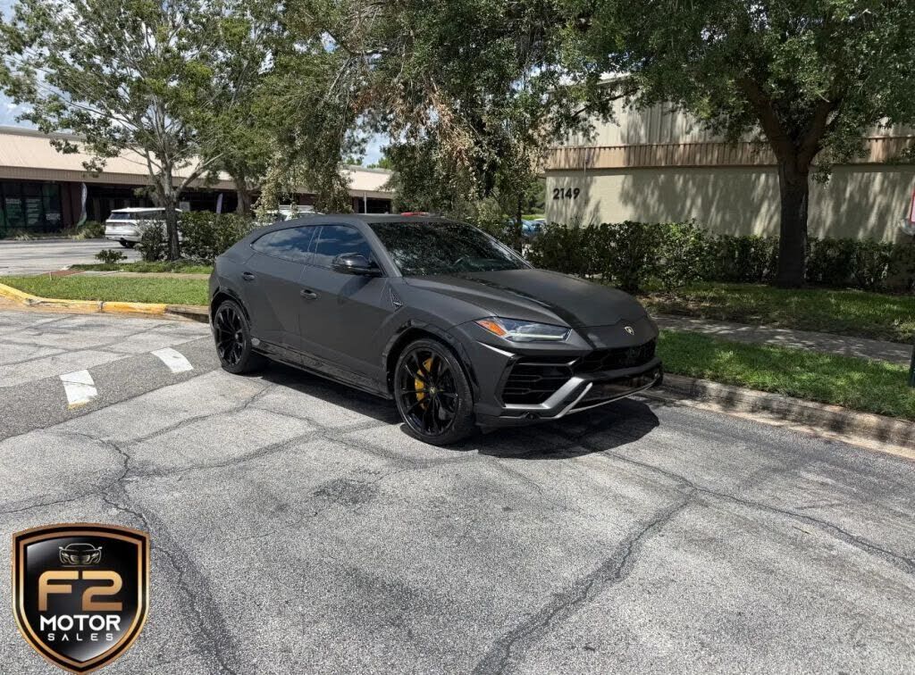 2021 LAMBORGHINI URUS
