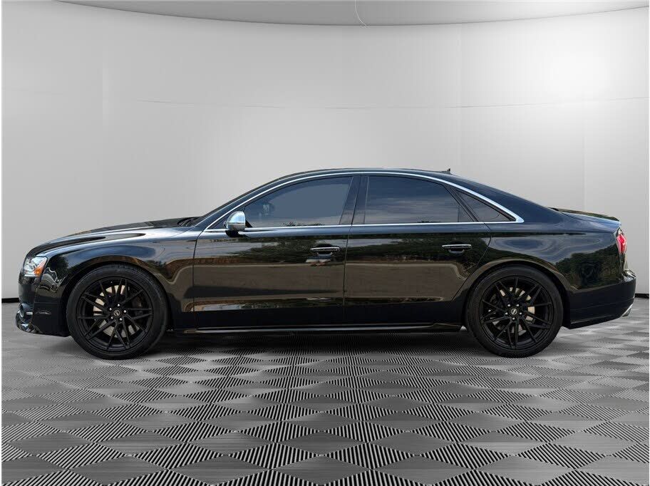 2016 Audi S8