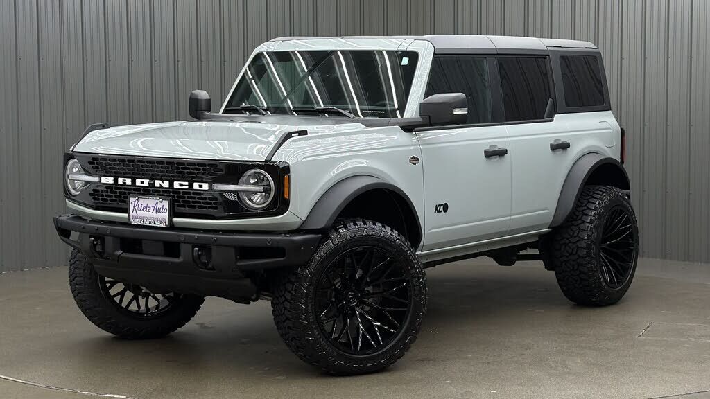 2024 FORD Bronco