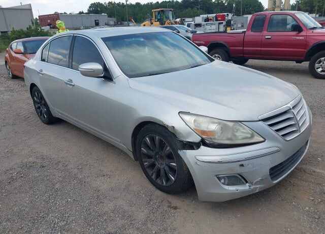 2011 HYUNDAI Genesis