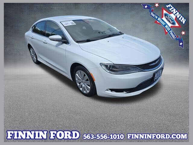 2016 CHRYSLER 200
