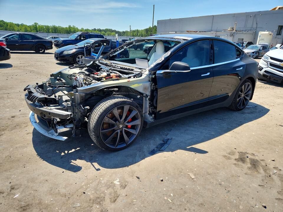 2020 TESLA Model 3