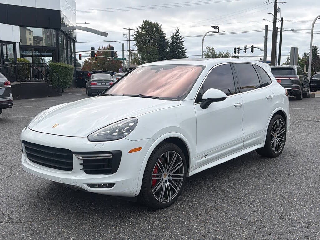 2016 PORSCHE Cayenne