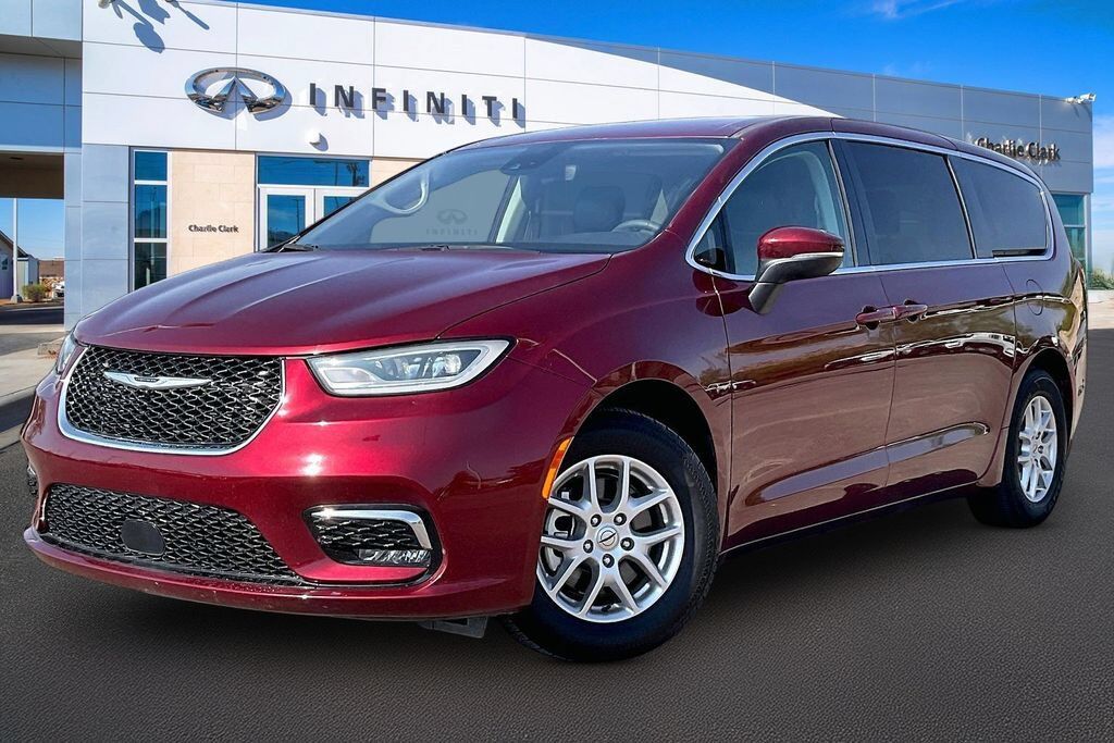 2023 CHRYSLER Pacifica