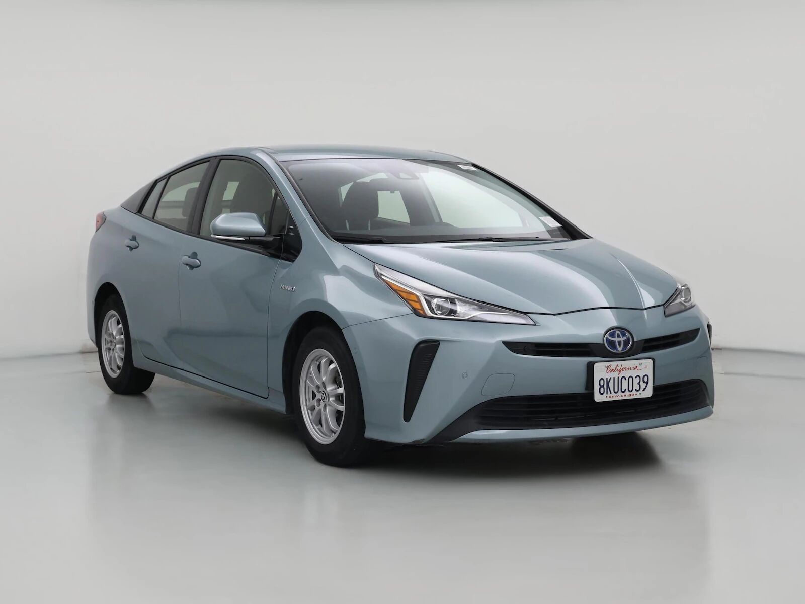 2019 TOYOTA PRIUS