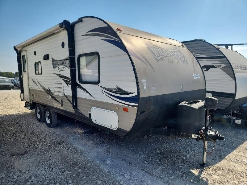 2015 FOREST RIVER Wildwood towables