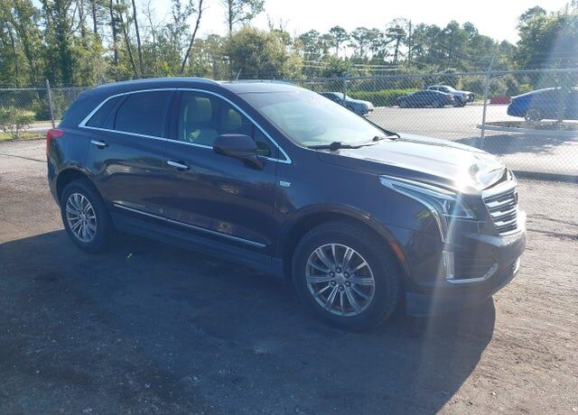 2017 CADILLAC XT5