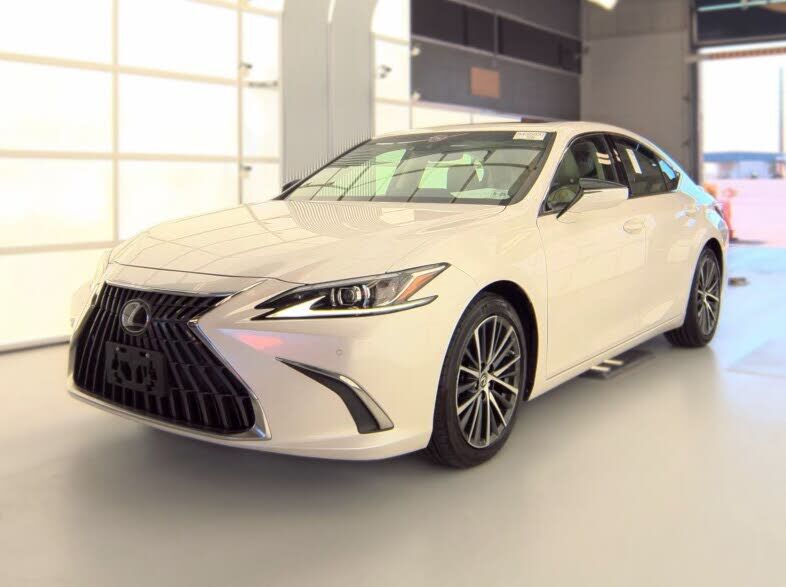 2023 LEXUS ES